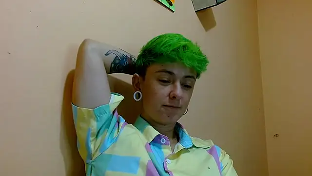 tomboyblue stripchat live cam model