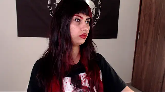 Little-Lucifer stripchat live cam model