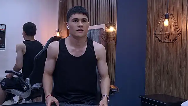 roan_birkin stripchat live cam model