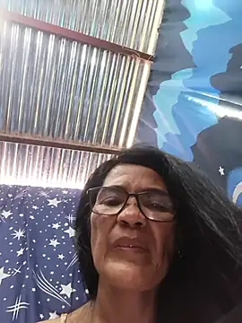 ImYourWoman_55 stripchat live cam model