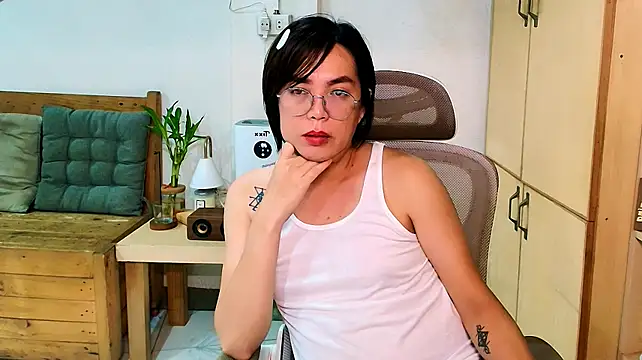 mori-liciousxxx stripchat live cam model