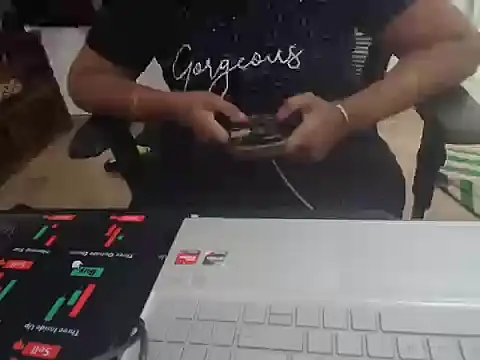 kannada_hot_lA stripchat live cam model