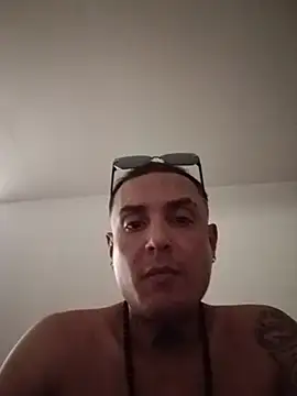 Platino34 stripchat live cam model