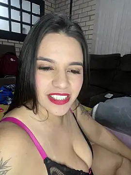 Nandahotcasada stripchat live cam model