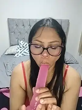 Valentina_hz stripchat live cam model