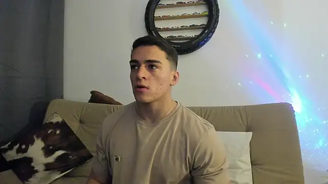 Enzo_Vega stripchat live cam model