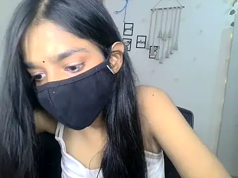 DESI_Siya stripchat live cam model