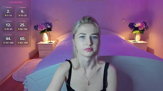 Julie_Blaze stripchat live cam model