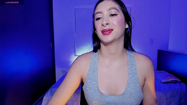 MeganWhite3 stripchat live cam model