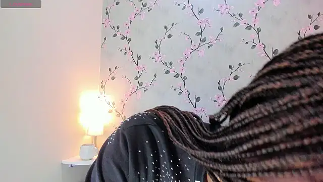 EmmySweett stripchat live cam model