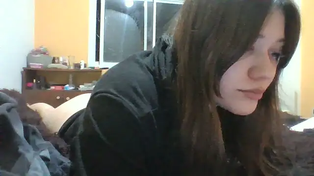 frutillitaaok_ stripchat live cam model