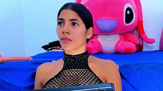 AriannaLewiis stripchat live cam model