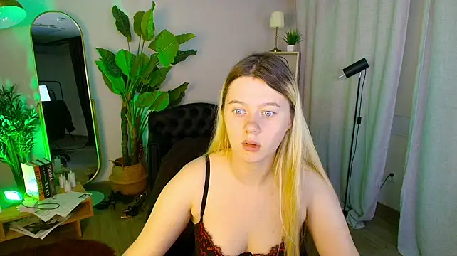 CelestineMauriac stripchat live cam model