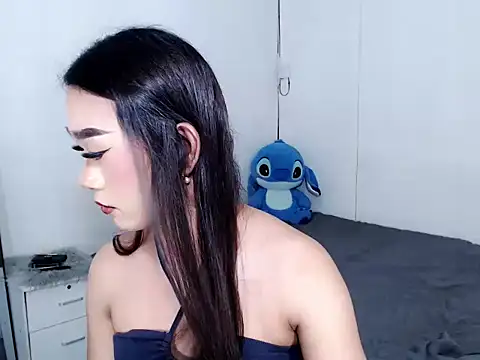 AsianHugeWildSaussage stripchat live cam model