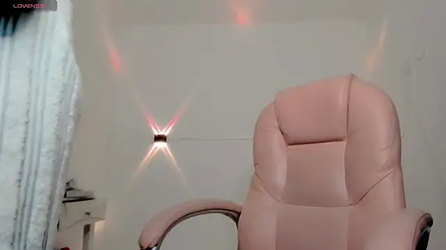 Sarah_angell stripchat live cam model