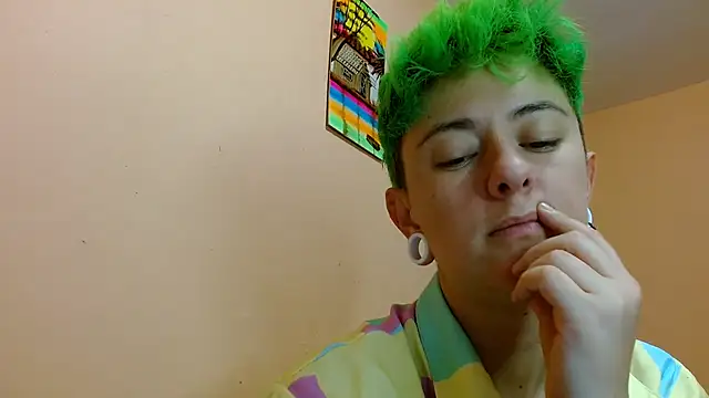 tomboyblue stripchat live cam model