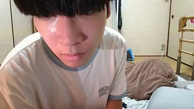 BASHIKO2006 stripchat live cam model