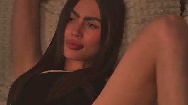 Amanda_River stripchat live cam model