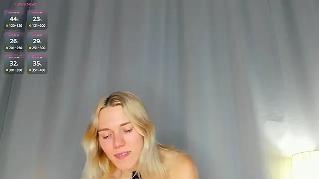 DianeHonnette stripchat live cam model