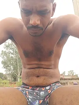 Daddyishere_19 stripchat live cam model