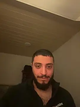AmjadAlpha stripchat live cam model