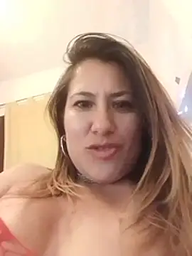 Vicky-Lin stripchat live cam model