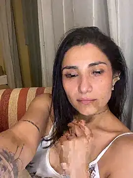 IsabellaGonzalez stripchat live cam model