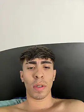 michaell_twinkk stripchat live cam model