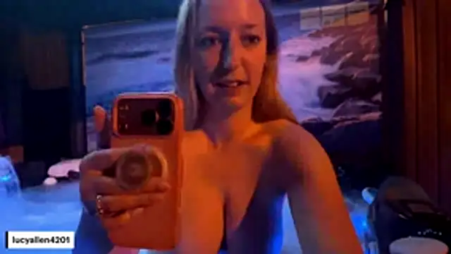 lucyallen4201 stripchat live cam model