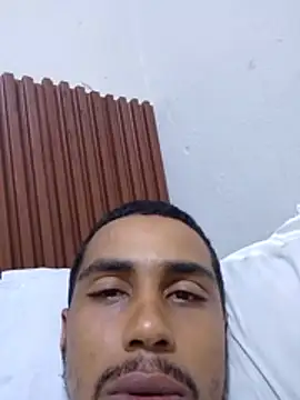 Jose0104 stripchat live cam model