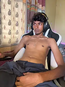 GunSlay stripchat live cam model