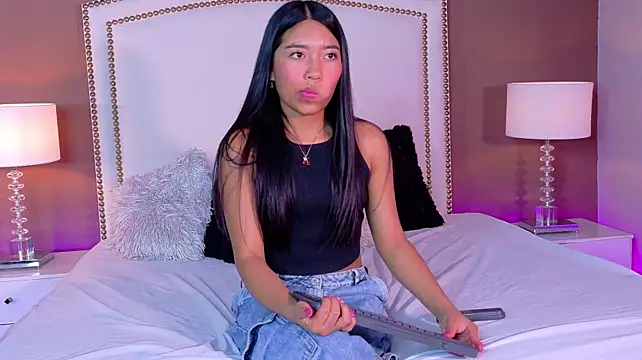 hanaluna_ stripchat live cam model