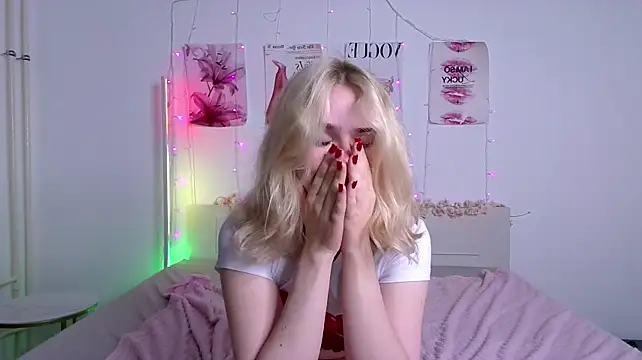 MochiPurr stripchat live cam model