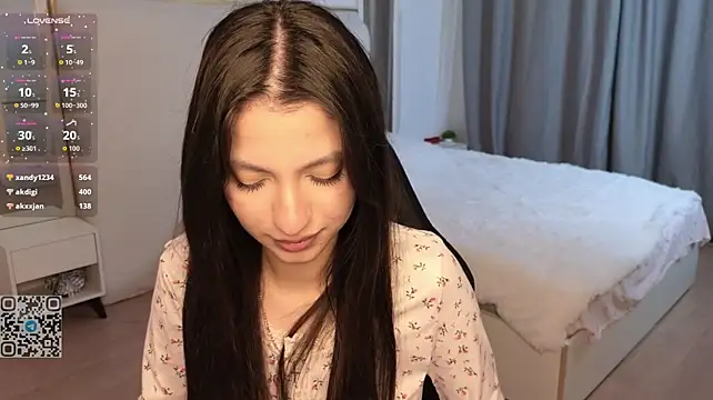 Honeycamilla stripchat live cam model