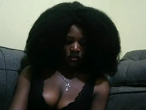 naughty_renny stripchat live cam model