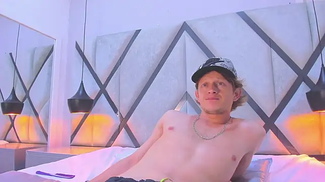 AnthonyFosterr stripchat live cam model