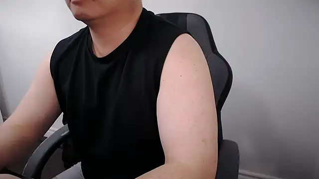 ordinaryJ stripchat live cam model