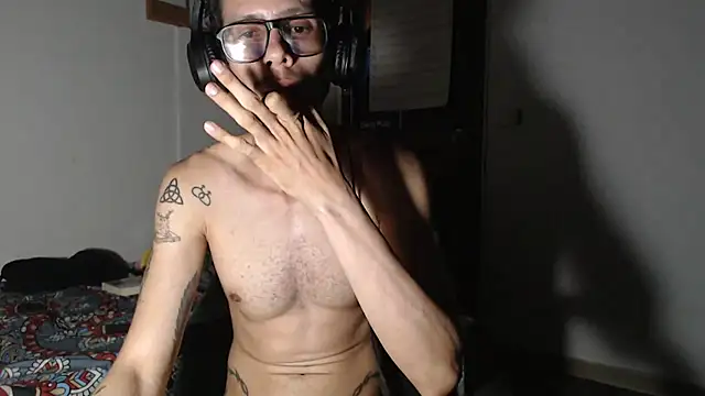 alisterxxx stripchat live cam model