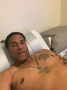 kushedup123 stripchat live cam model