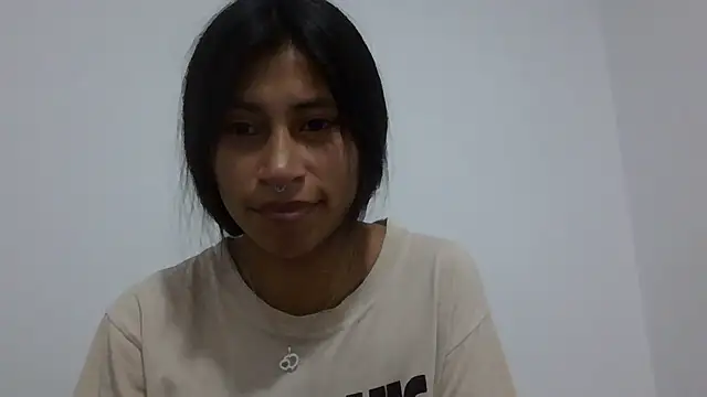 Pocahontas_Honey stripchat live cam model