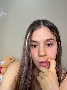 SofiaEstrella stripchat live cam model