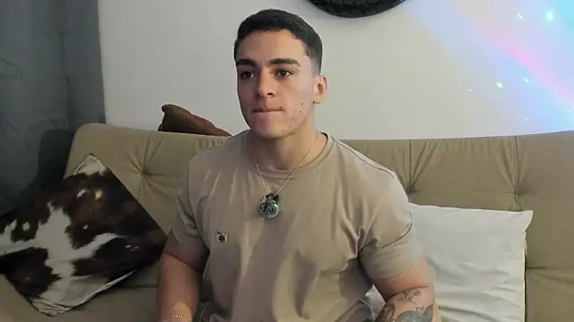 Enzo_Vega stripchat live cam model
