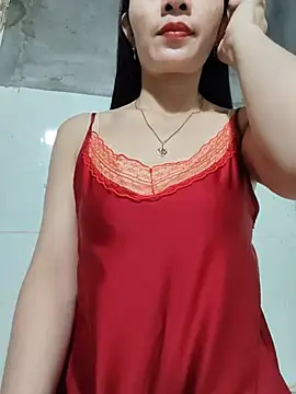 Vyvvyy96 stripchat live cam model