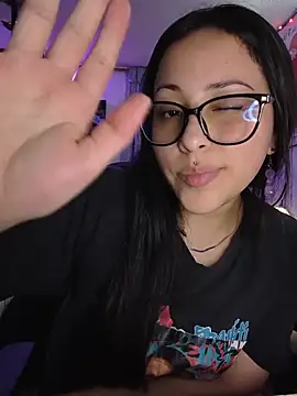Bella-Gema stripchat live cam model