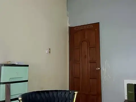 pick_up_girl69 stripchat live cam model
