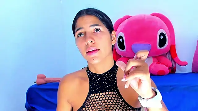 AriannaLewiis stripchat live cam model