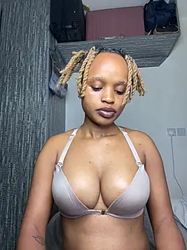 Tempting_Ebony stripchat live cam model