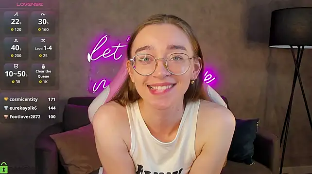 Lucy_Green stripchat live cam model
