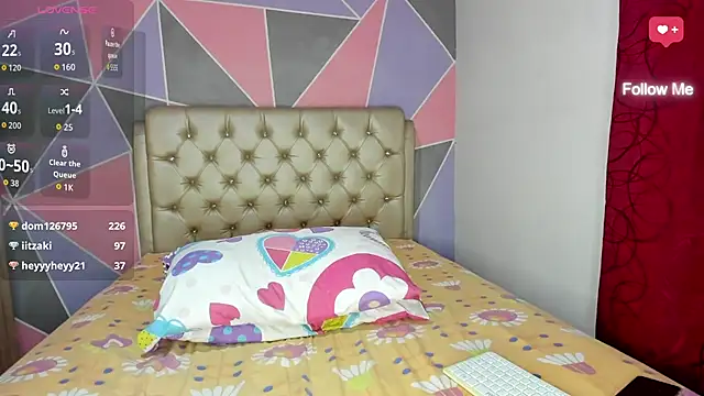Vallolett_dariam stripchat live cam model