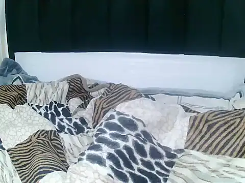 slayySlay stripchat live cam model